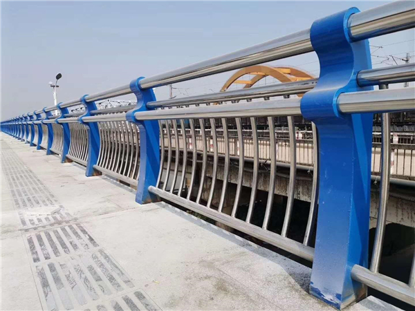 防城港304不锈钢复合管护栏的生产工艺揭秘